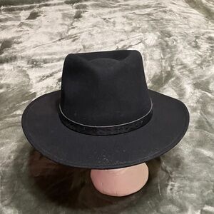 Unisex black wall hat,chi chi collection large